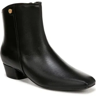 Naturalizer Raffee Bootie In Black