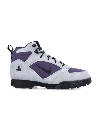 Nike Acg Torre Hiking Sneakers In Light Pumice