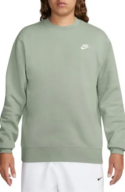 Nike Club Crewneck Sweatshirt In Jade Horizon/white