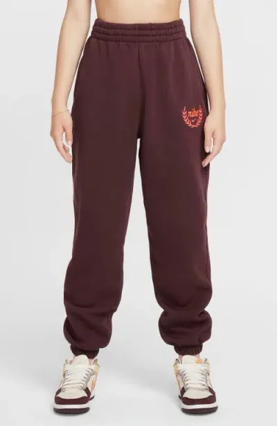 Nike Kids' Club Cotton Blend Fleece Sweatpants In Burgundy Crush/hot Punch