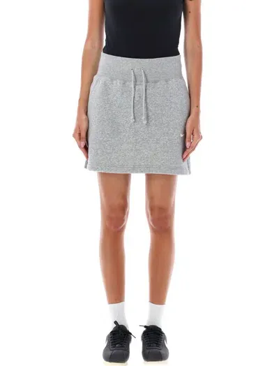 Nike Logo Embroidered Fleece Mini Skirt In Grau