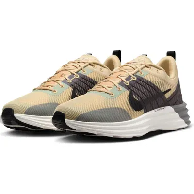 Nike Lunar Roam Sneaker In Sesame/black/smoke Grey