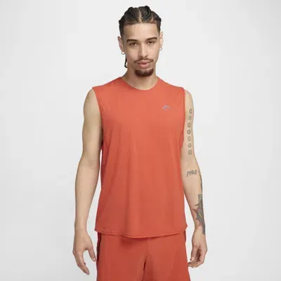 Nike Men's Solar Chase Dri-fit Sleeveless Running Top In Orange