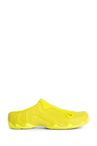 Nike Swoosh-embroidered Slippers In Yellow