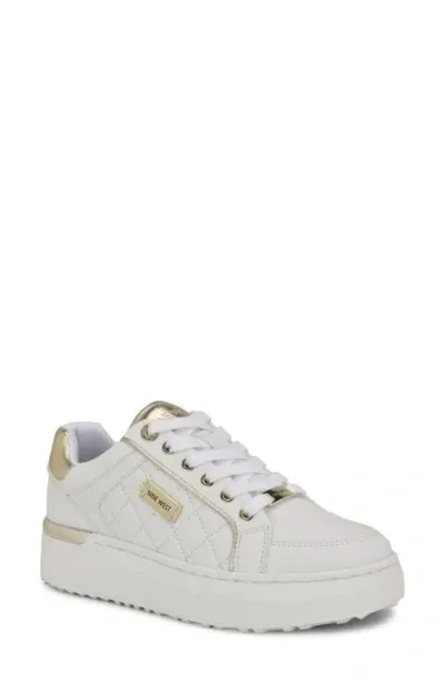 Nine West Cafee Platform Sneaker In White,gold