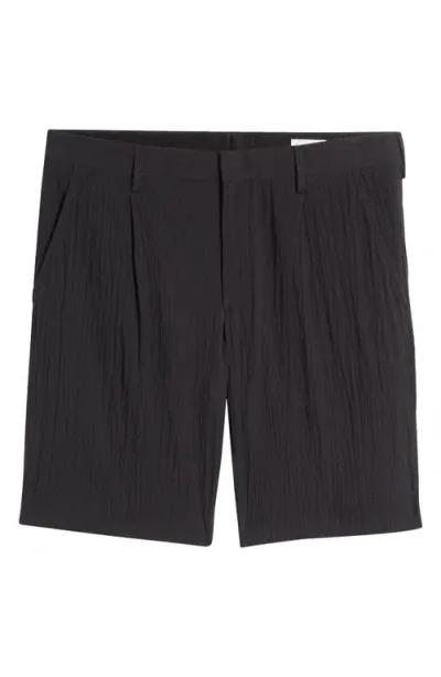 Nn07 Bill 5721 Pleated Seersucker Shorts In Black