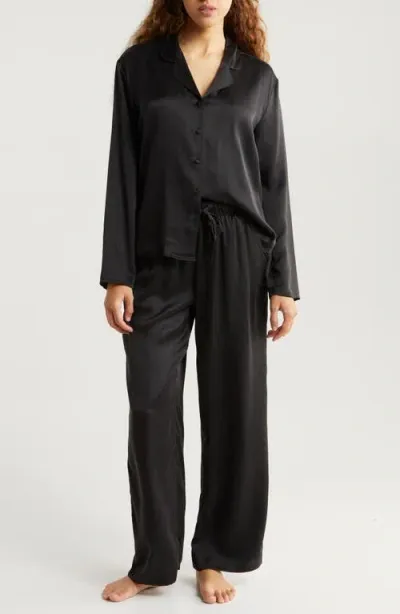 Nordstrom Matte Silk Satin Pajamas In Black