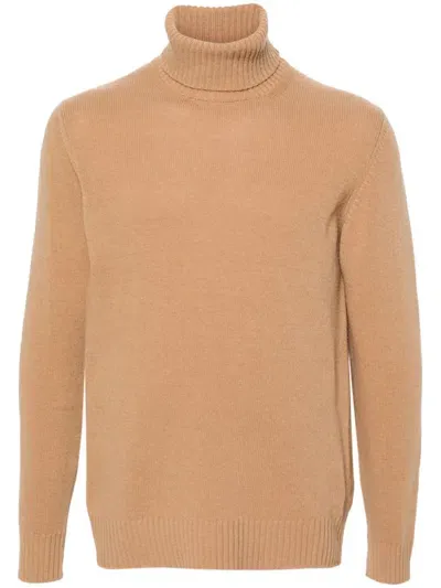 Nuur Roll-neck Sweater In Nude & Neutrals