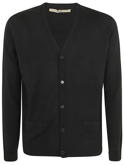 Nuur V-neck Cardigan In Black