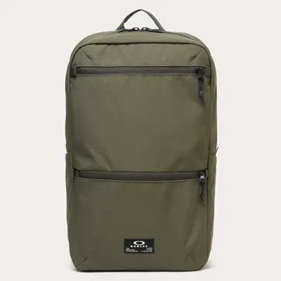 Oakley Essential Light Daypack M 8.0 Fw In Green