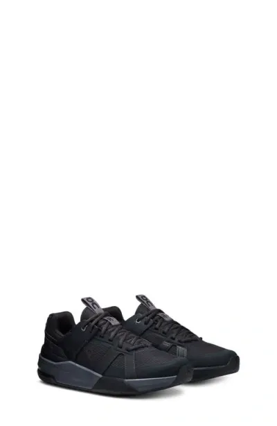 On Kids' The Roger Clubhouse Pro Tennis Sneaker In Black/eclipse