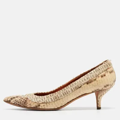 Pre-owned Oscar De La Renta Beige Water Snake And Raffia Pointed Toe Pumps Size 37