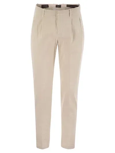 Peserico Cotton Trousers With Darts In Pearl