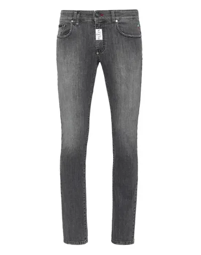 Philipp Plein Jeans Mit Logo-patch In Grey