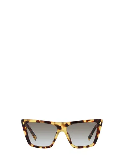 Prada Eyewear Butterfly In Medium Tortoise