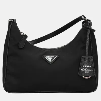 Pre-owned Prada Nylon Re-edition 2005 Bag In Black