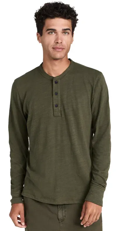 Rag & Bone Classic Flame Henley Forgreen