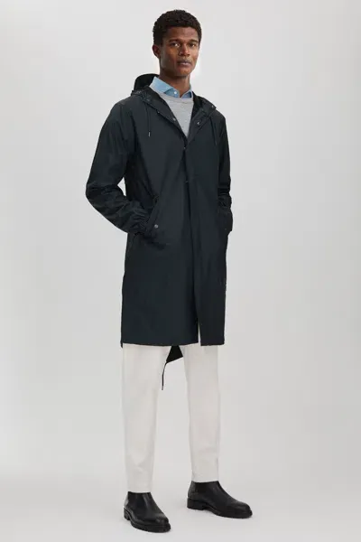 Rains Unisex Fishtail Parka In Navy