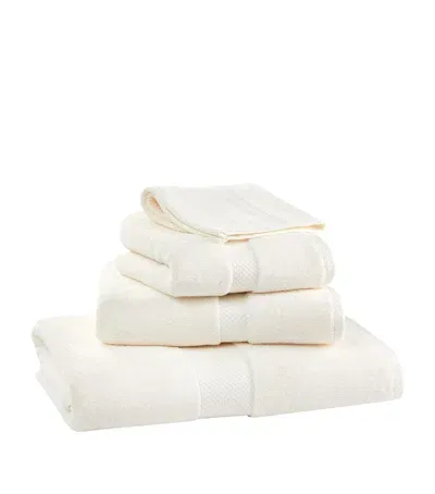 Ralph Lauren Avenue Bath Towel In Ivory