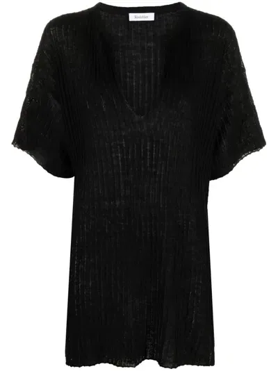 Rodebjer Split-neck Fine-ribbed Top In Schwarz