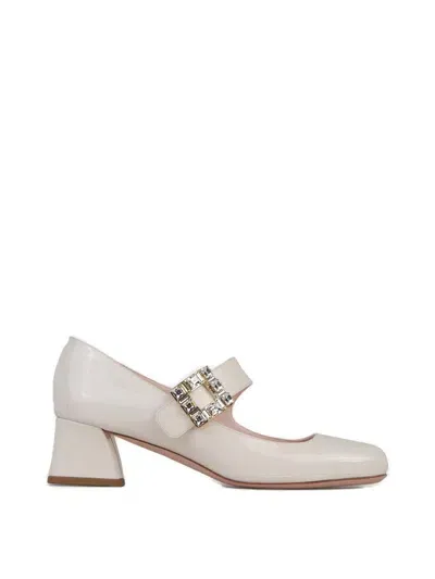 Roger Vivier Très Vivier Embellished Buckle Babies Pumps In White