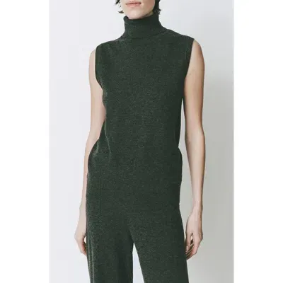 Rue Sophie Denis Wool & Cashmere Sleeveless Turtleneck Sweater In Topaz