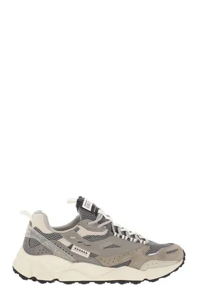 Run Of Hunter Sneakers In Grey