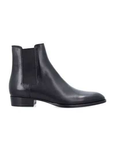 Saint Laurent Chelsea Boots In Black