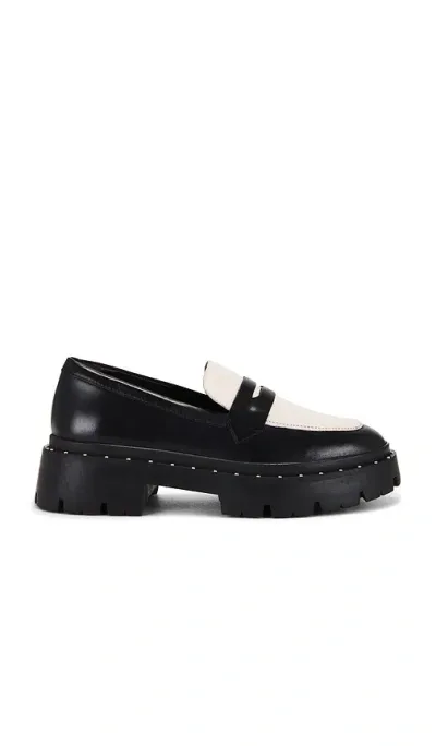 Schutz Christie Flat In Black,white