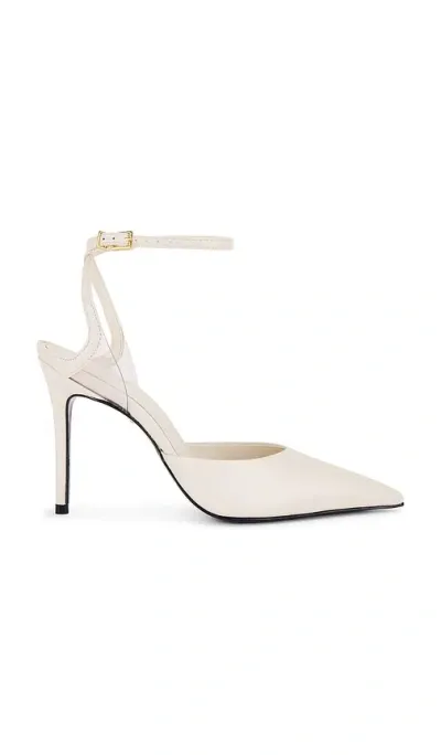 Schutz Skye Pump In Ivory