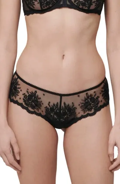 Simone Perele Intrigue Floral Embroidered Boyshorts In Black