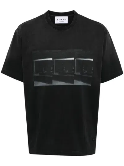 Solid Homme Repetition Graphic Print T-shirt In 灰色