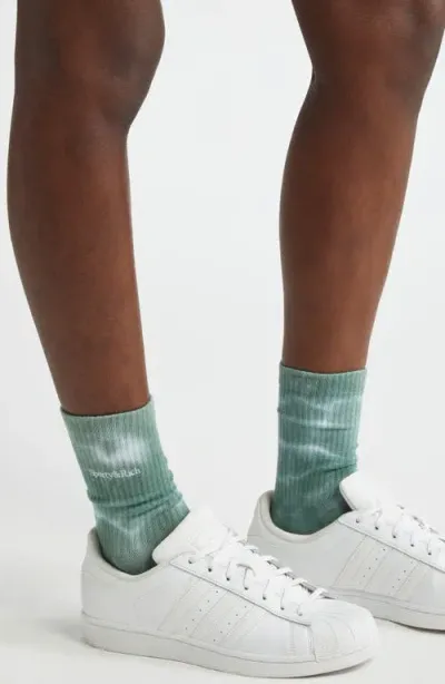 Sporty And Rich Sporty & Rich Gemstone Tie Dye Serif Logo Crew Socks