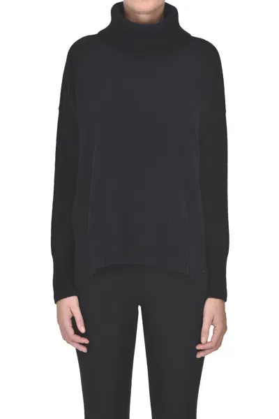 Tabaroni Cashmere Cashmere Turtleneck Pullover In Black