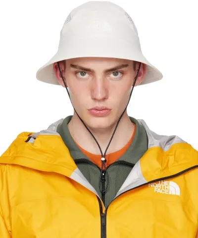 The North Face Off-white Summer Light Run Bucket Hat In Qli White Dune