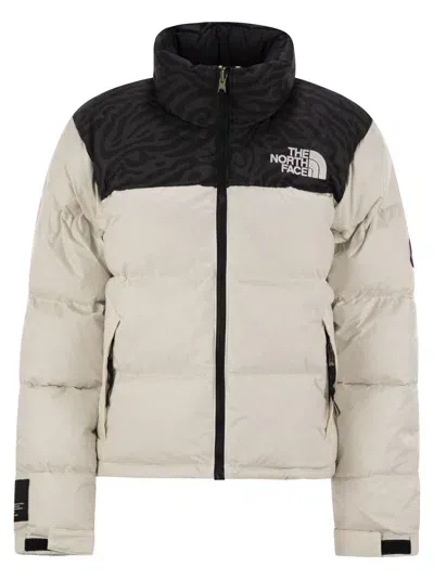 The North Face W 1996 Retro Nuptse Jacket In White/black