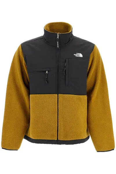 The North Face Retro Denali Fleece Sports Jacket. In Black