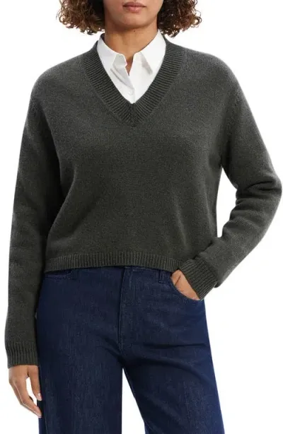 Theory Crop Cashmere Sweater In Hunter Green