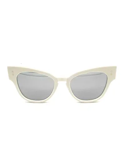 Thom Browne Ues925a/g0002 Sunglasses In White