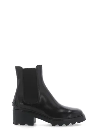 Tod's Chelsea Boots In Black