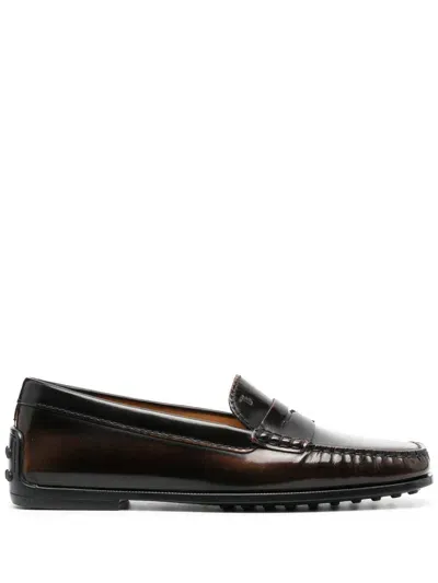 Tod's City Gommino Loafers In Braun