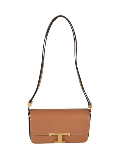 Tod's Logo Flap Shoulder Bag In Black