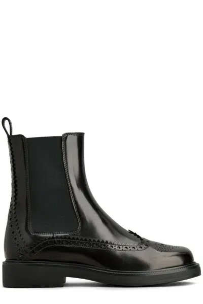 Tod's Tods Round Toe Ankle Boots In Black