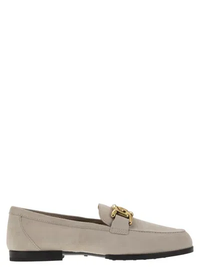 Tod's Moccasin In Nubuck With Metal Chain In Grey