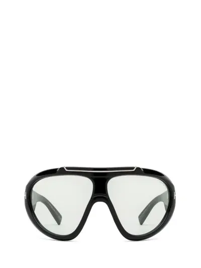 Tom Ford Eyewear Shield Frame Sunglasses In Black