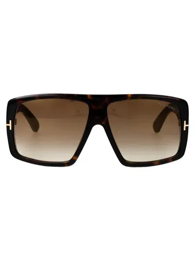 Tom Ford Sunglasses In 52f Avana Scura / Marrone Grad