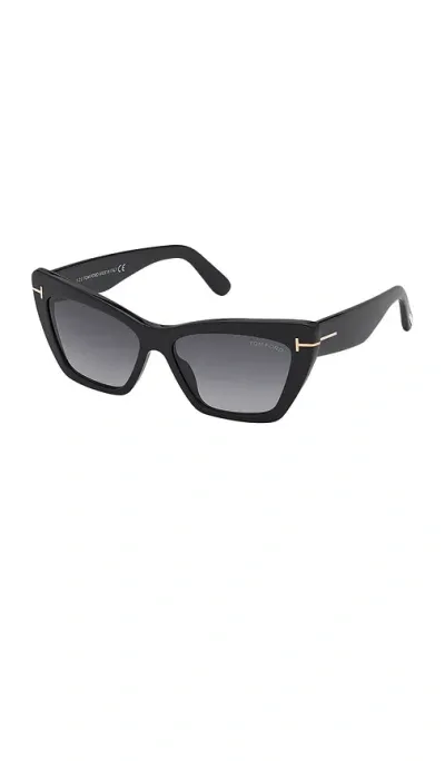 Tom Ford Wyatt Sunglasses In Shiny Black & Gradient Smoke Lens