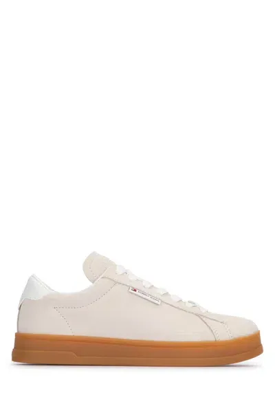 Tommy Hilfiger Sneakers In Beige