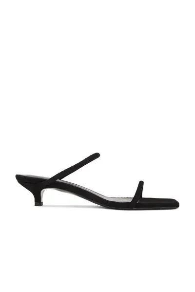 Totême Minimalist Sandals In Black