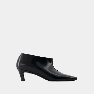 Totême The Wide Shaft Ankle Boots - Toteme - Leather - Black